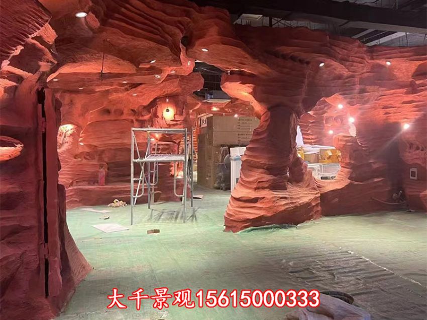 點(diǎn)擊查看詳細(xì)信息<br>標(biāo)題：溶洞民宿 閱讀次數(shù)：1145